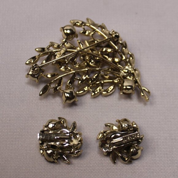 Lisner Aurora Borealis 1960's Vintage Leaf Rhinestone Brooch and Earring Set - Picture 5 of 13